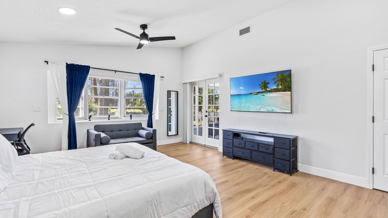 Photo of Bedroom in St. Petersburg - Clearwater