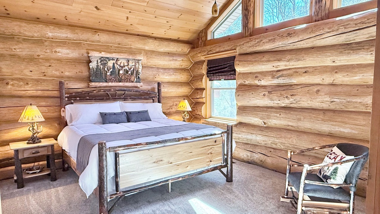 Photo of Bedroom in Mattawana