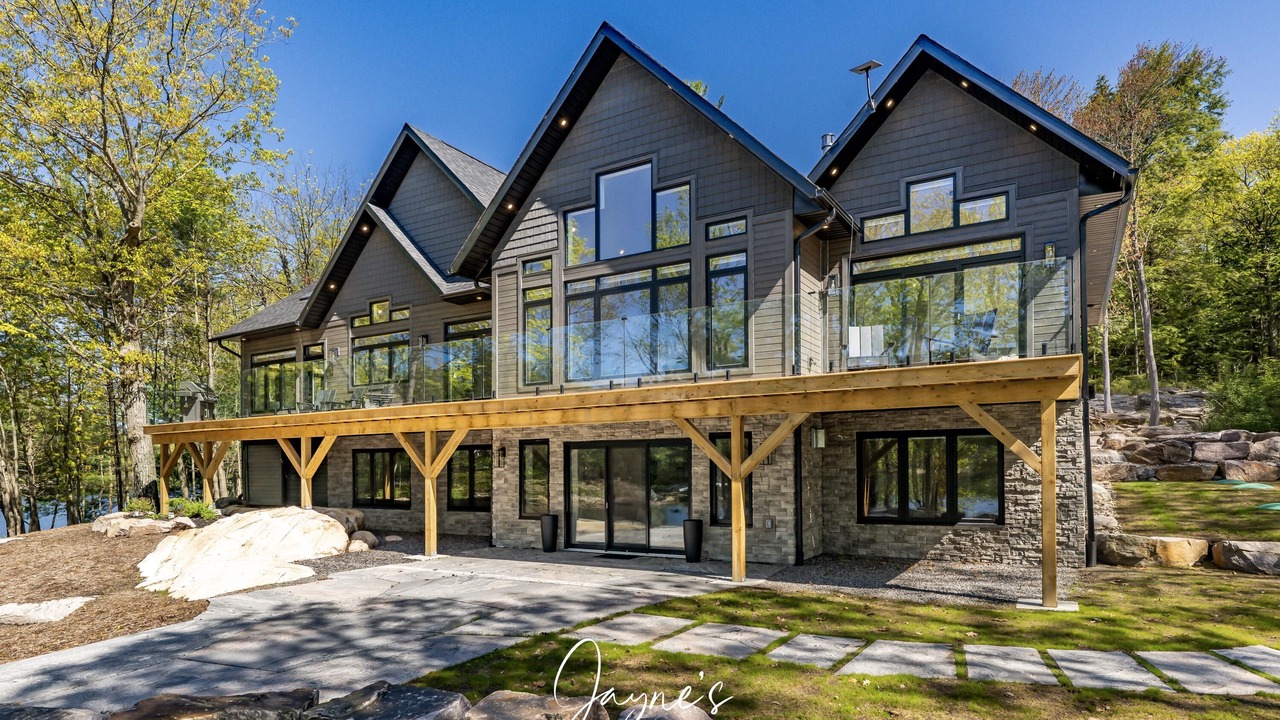 Photo of Outdoor in Carling