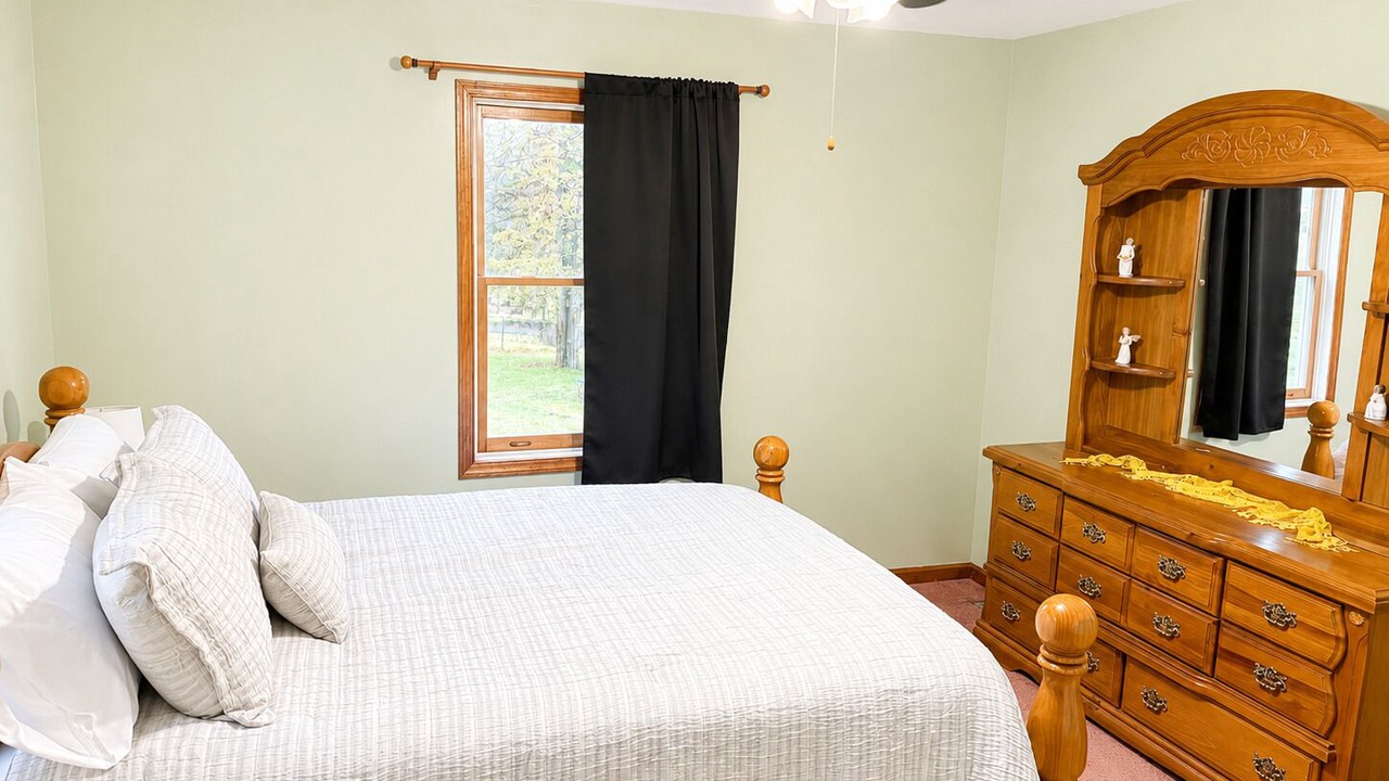 Photo of Bedroom in Lewistown