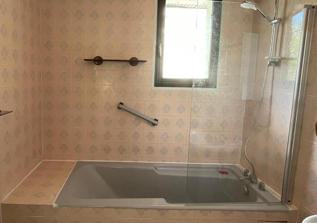 Photo of Bathroom in La Courneuve