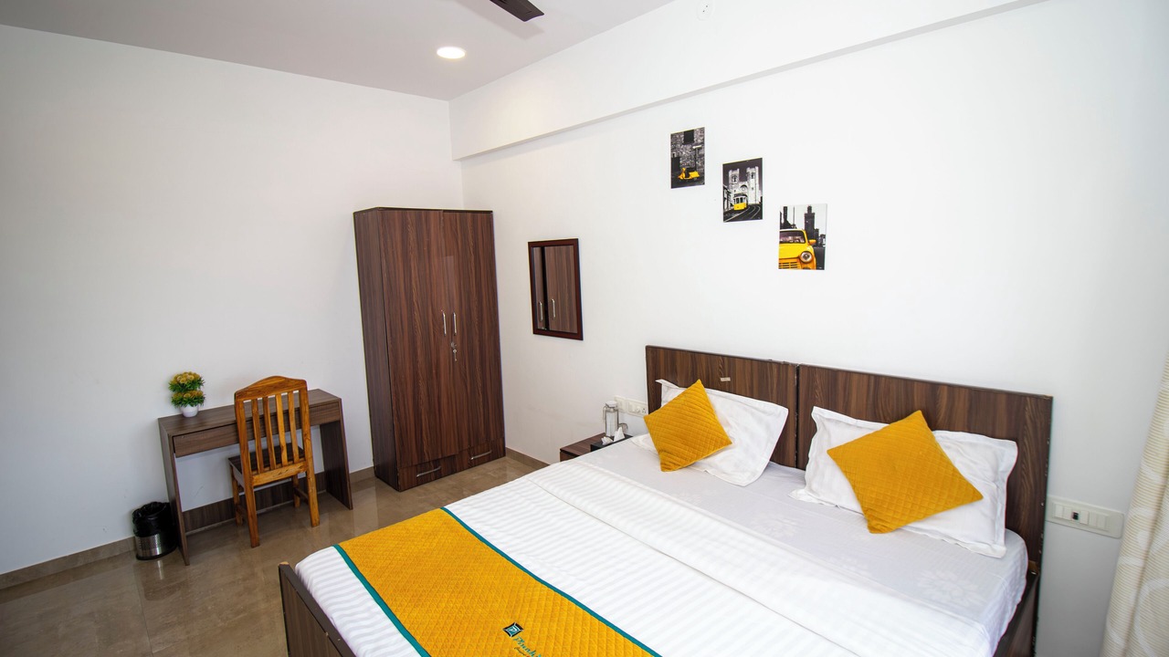 Photo of Bedroom in Vile Parle East
