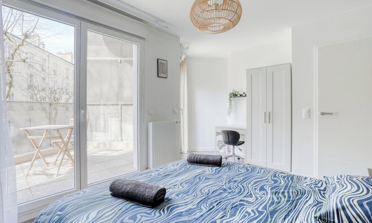 Photo of Bedroom in Le Bourget