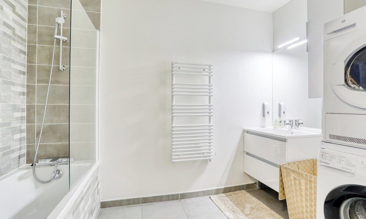 Photo of Bathroom in Le Bourget