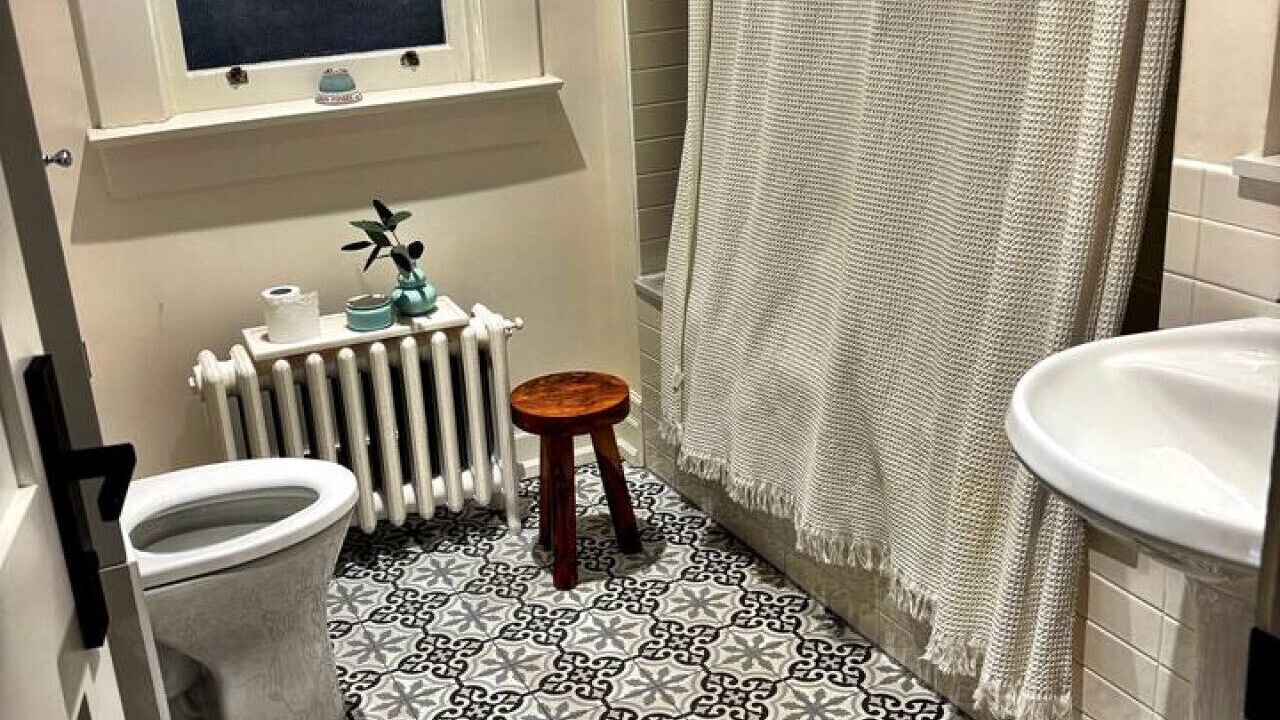 Photo of Bathroom in Roncesvalles Village