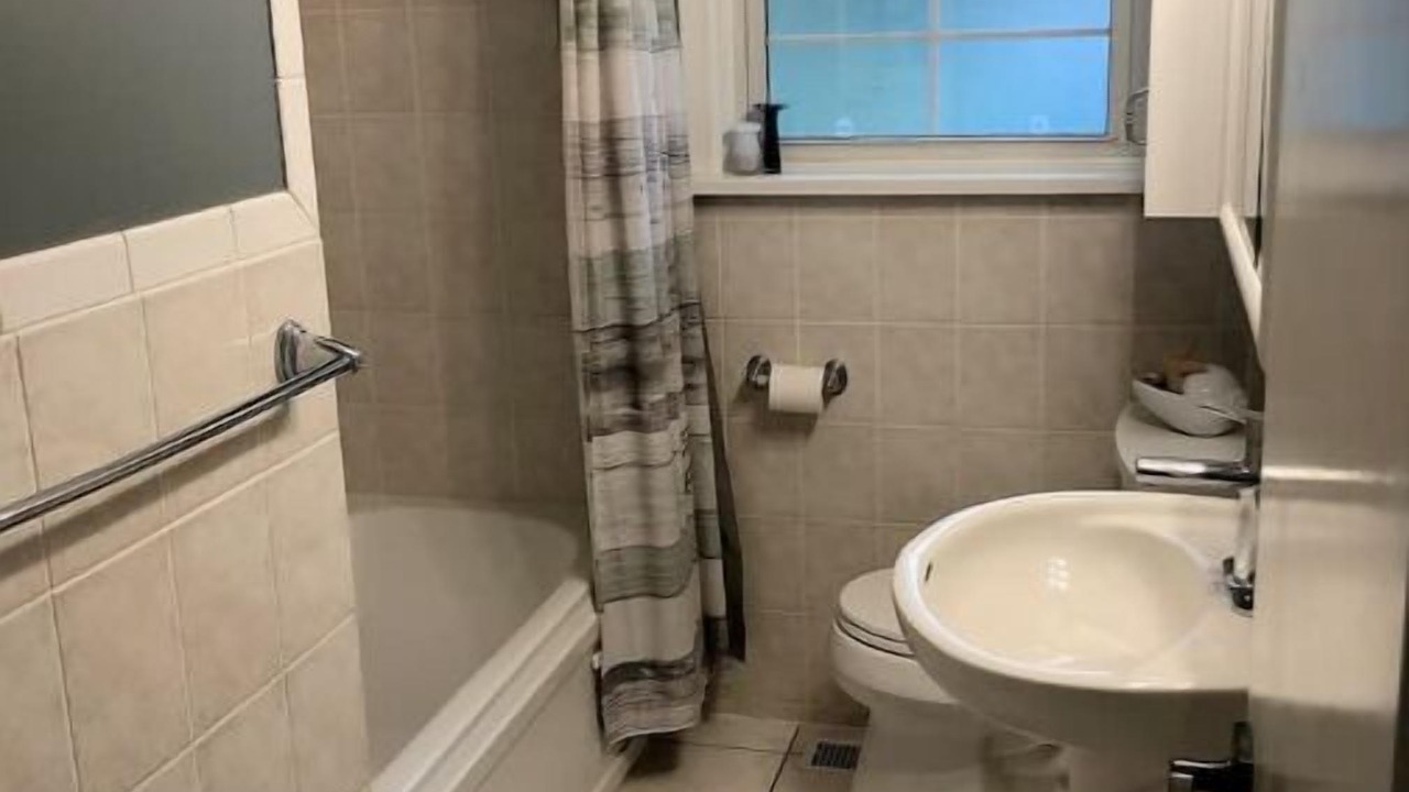 Photo of Bathroom in Sarnia