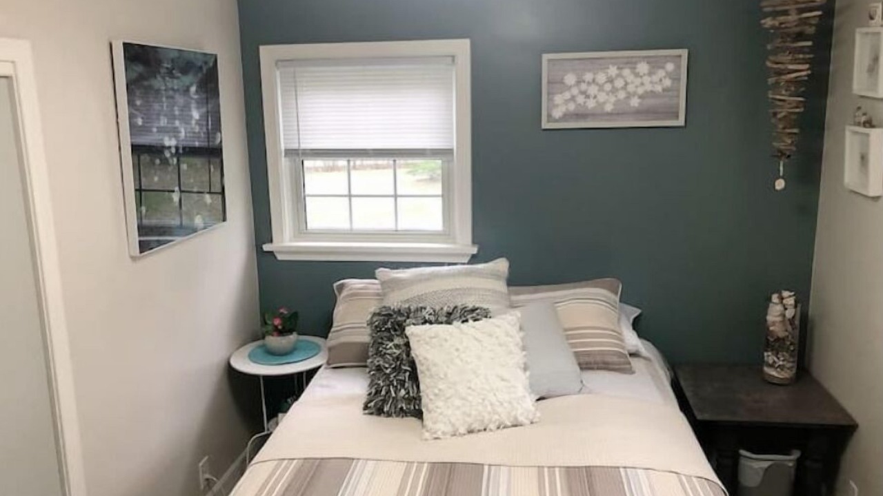 Photo of Bedroom in Sarnia