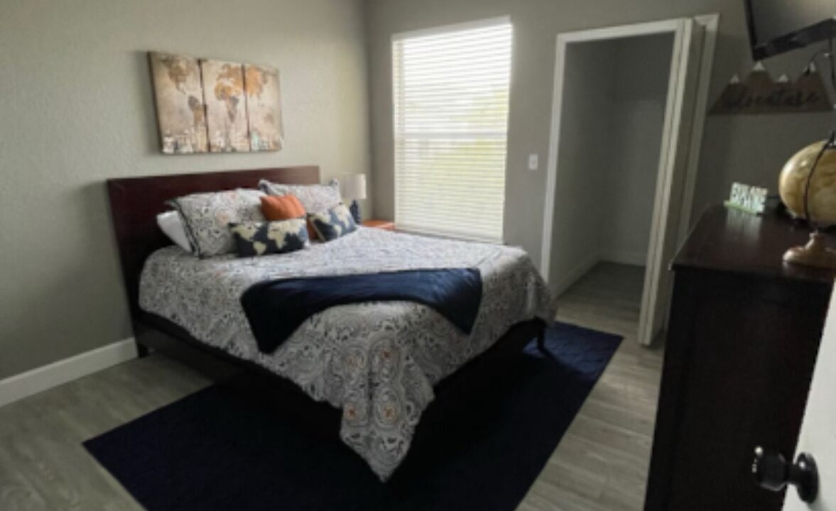 Photo of Bedroom in Lindfields