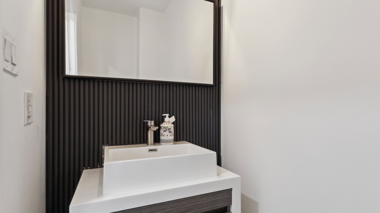 Photo of Bathroom in Mavis-Erindale