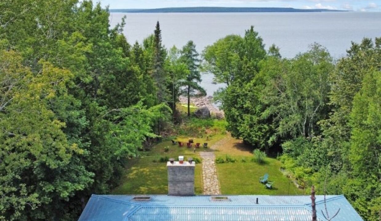 Photo of Outdoor in Tiny