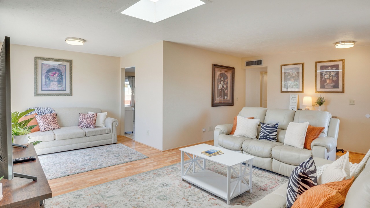 Photo of Livingroom in Hearthstone Hills