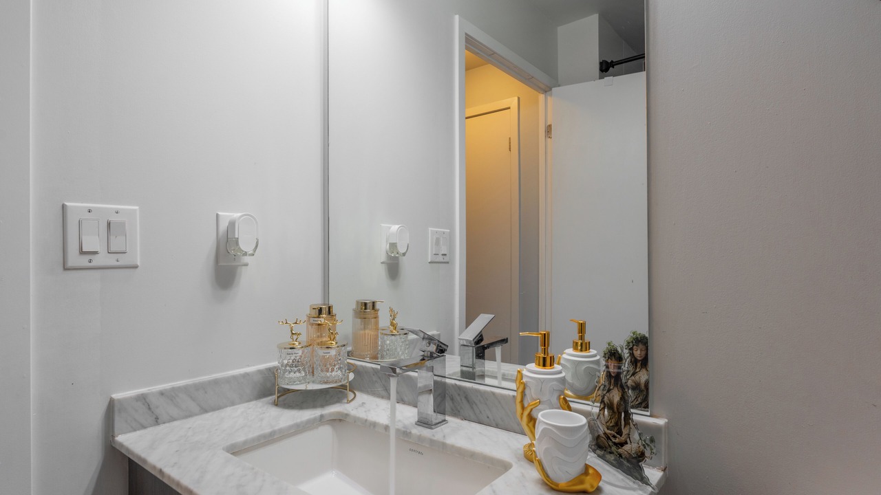 Photo of Bathroom in Downtown Mississauga
