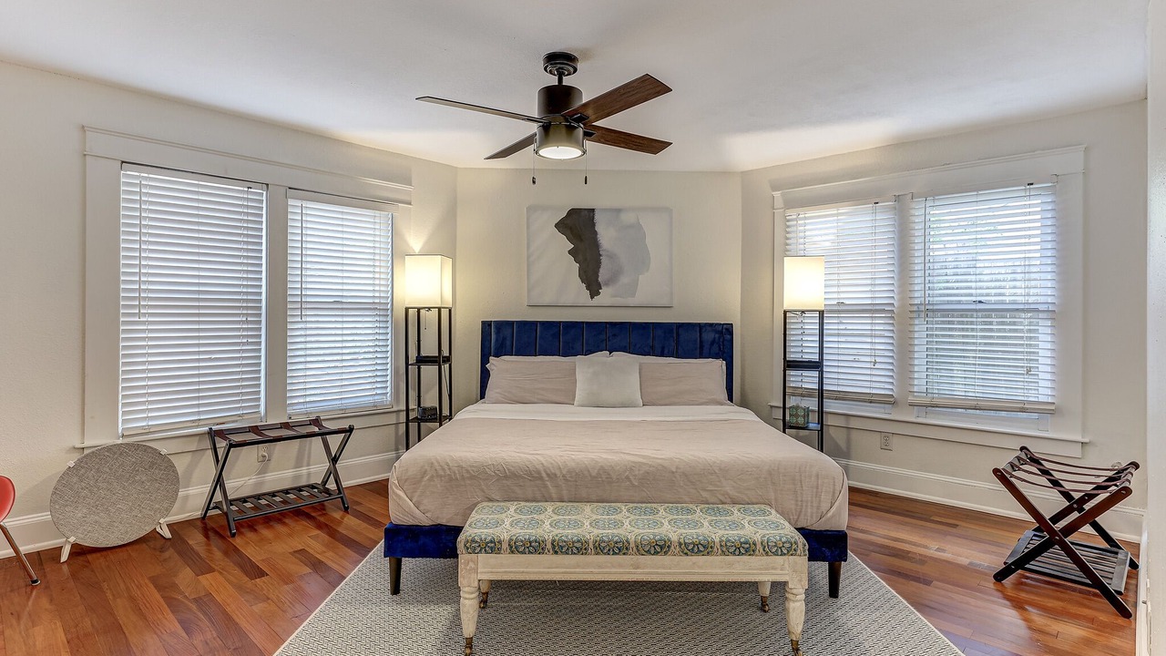 Photo of Bedroom in Lake Eola Heights