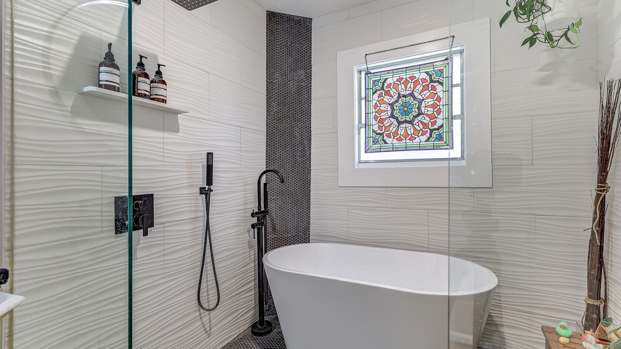 Photo of Bathroom in Lake Eola Heights