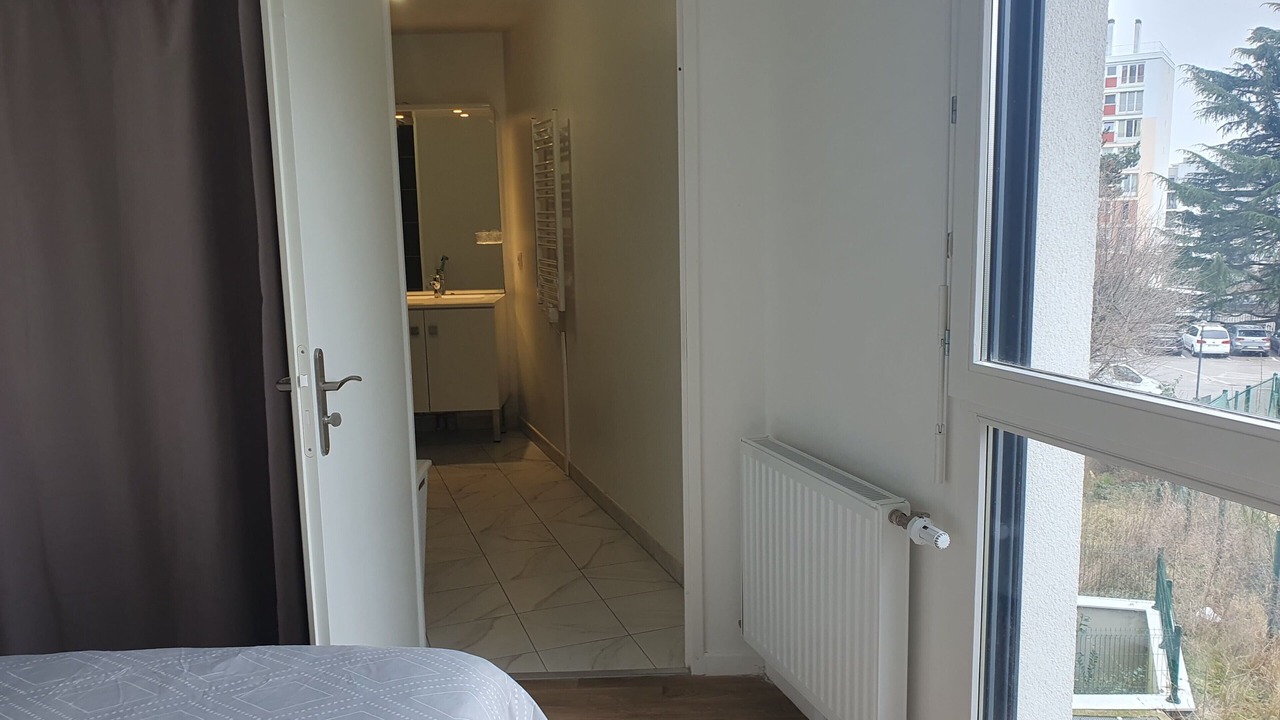 Photo of Bedroom in Villejuif