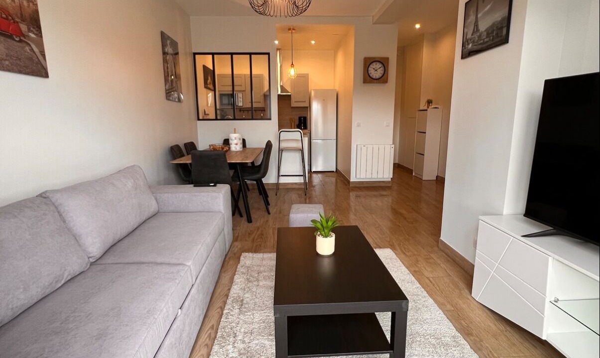 Photo of Livingroom in L'Economie