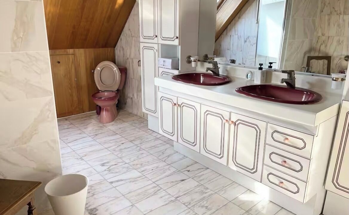 Photo of Bathroom in Thiais