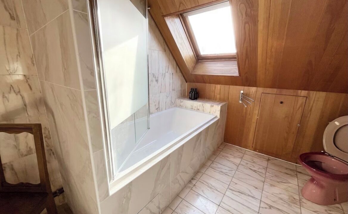 Photo of Bathroom in Thiais