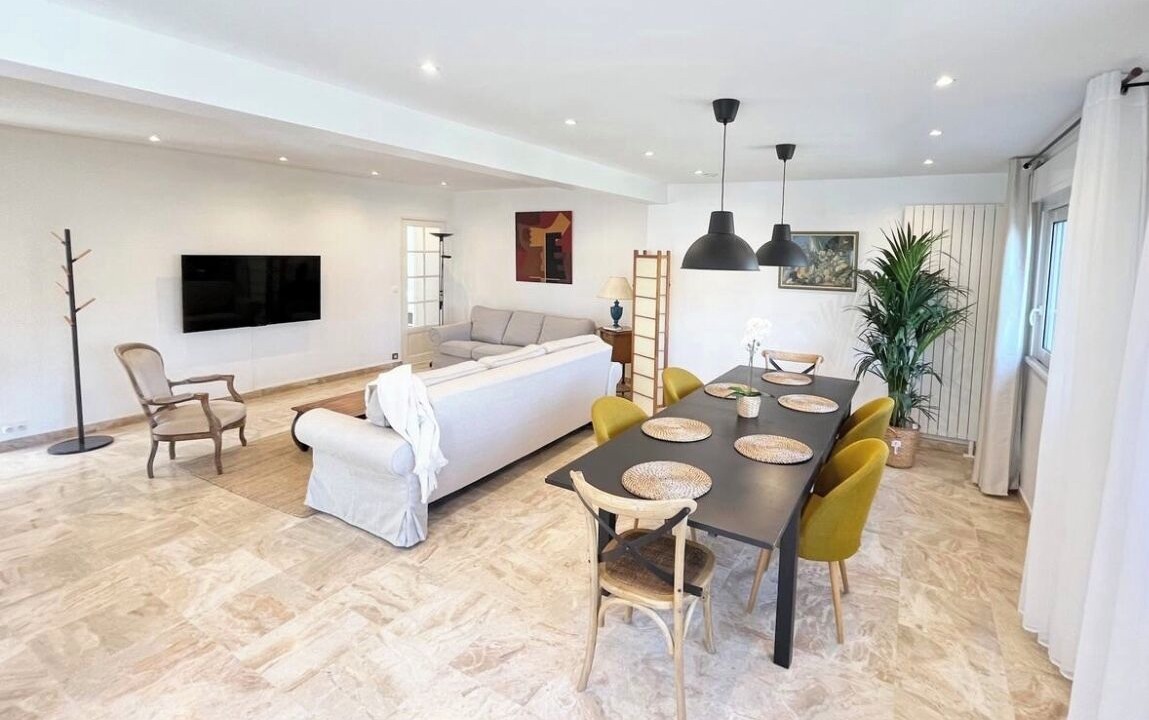 Photo of Livingroom in Thiais