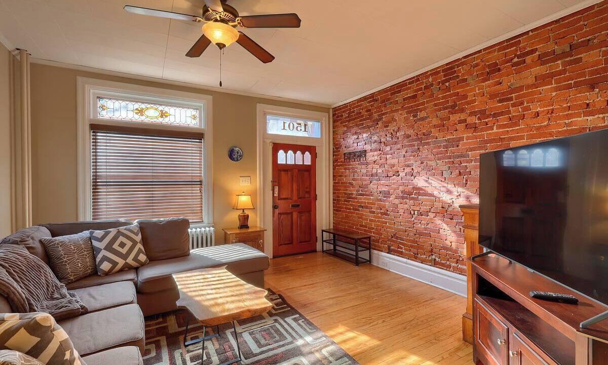 Photo of Livingroom in Harrisburg
