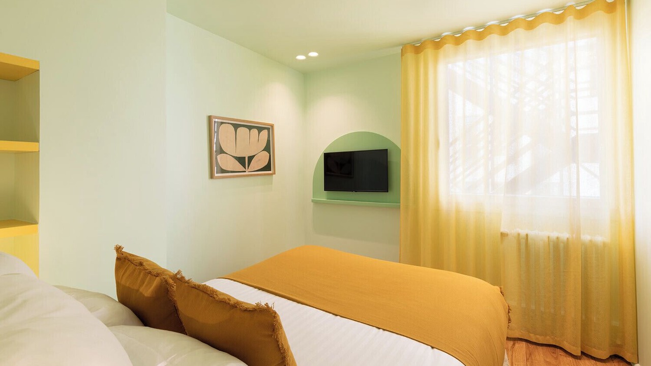Photo of Bedroom in 8th Arrondissement