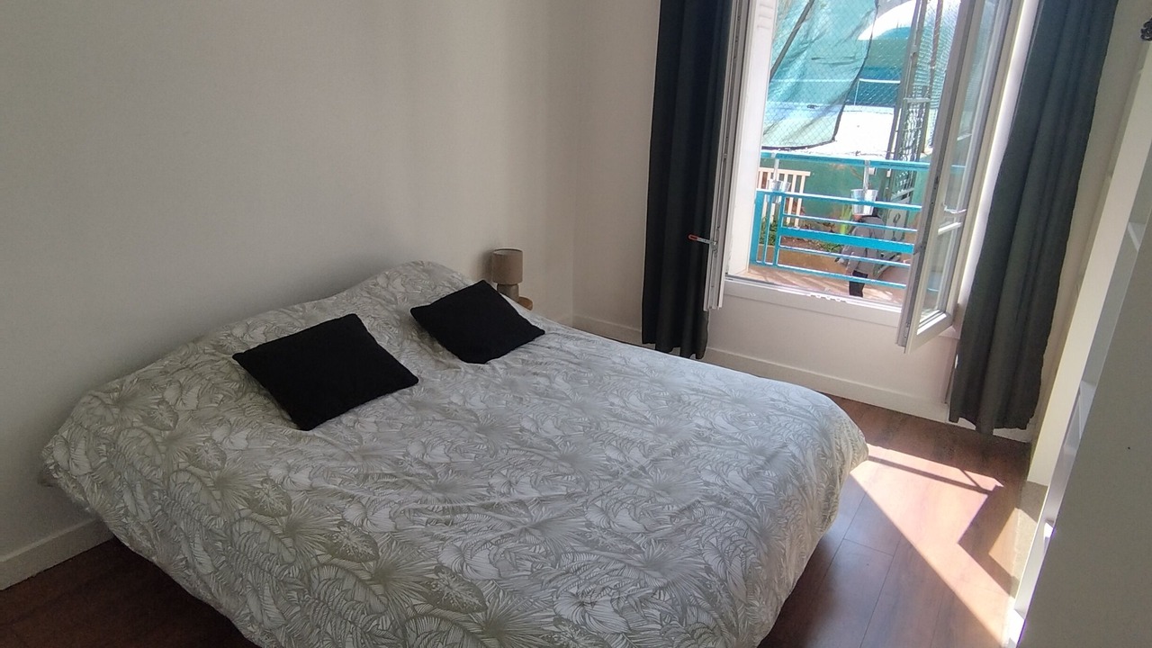 Photo of Bedroom in Villemomble