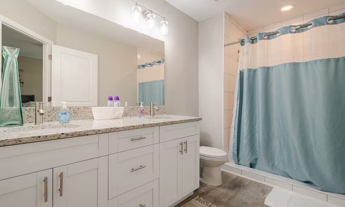 Photo of Bathroom in Lakeland