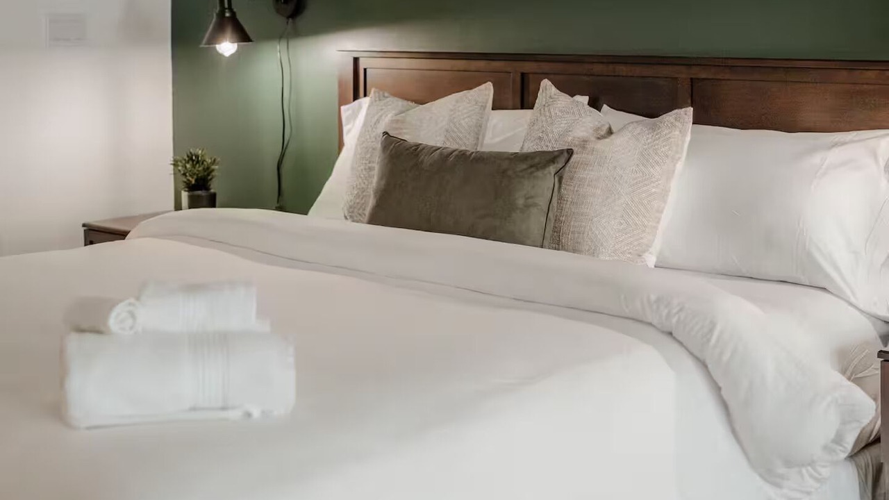 Photo of Bedroom in Oro-Medonte