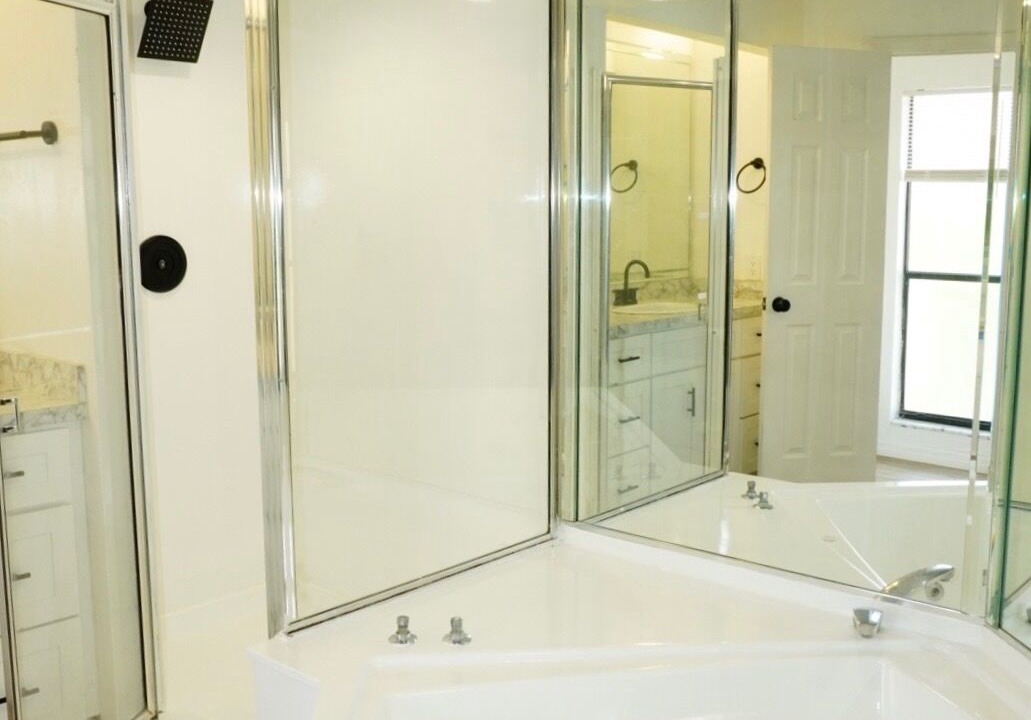 Photo of Bathroom in Oak Ridge