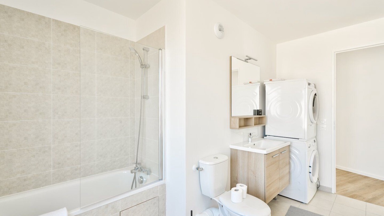 Photo of Bathroom in Bobigny