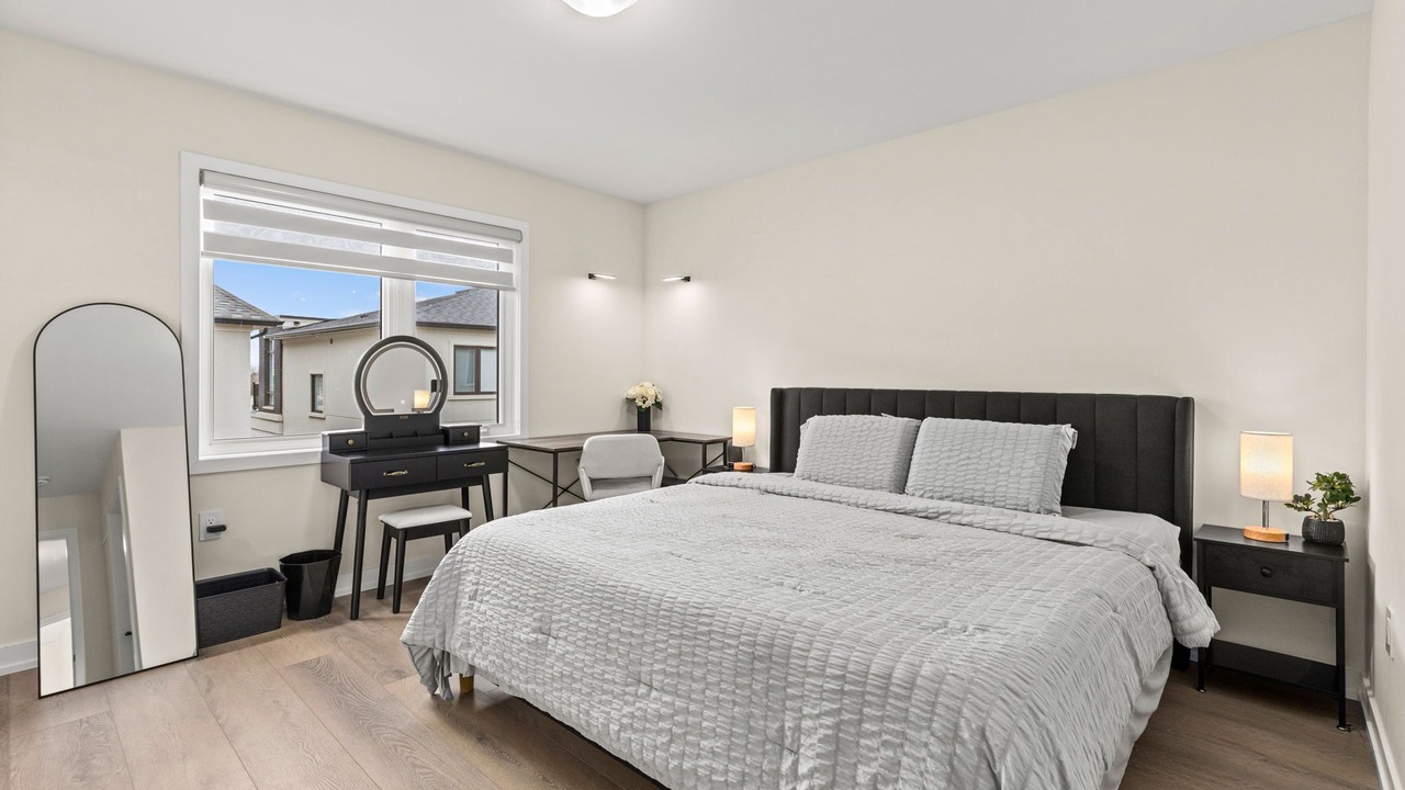 Photo of Bedroom in Oakville