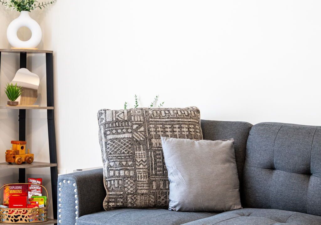 Photo of Livingroom in Oakville