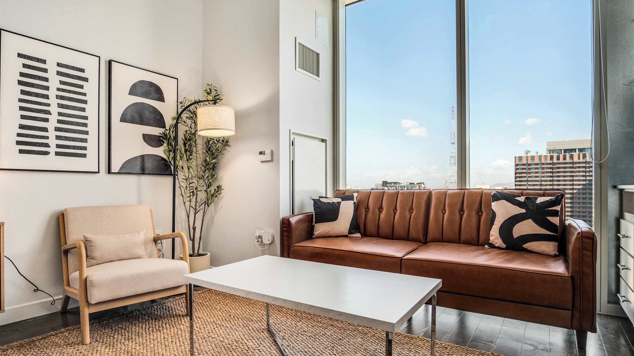 Photo of Livingroom in Downtown Phoenix