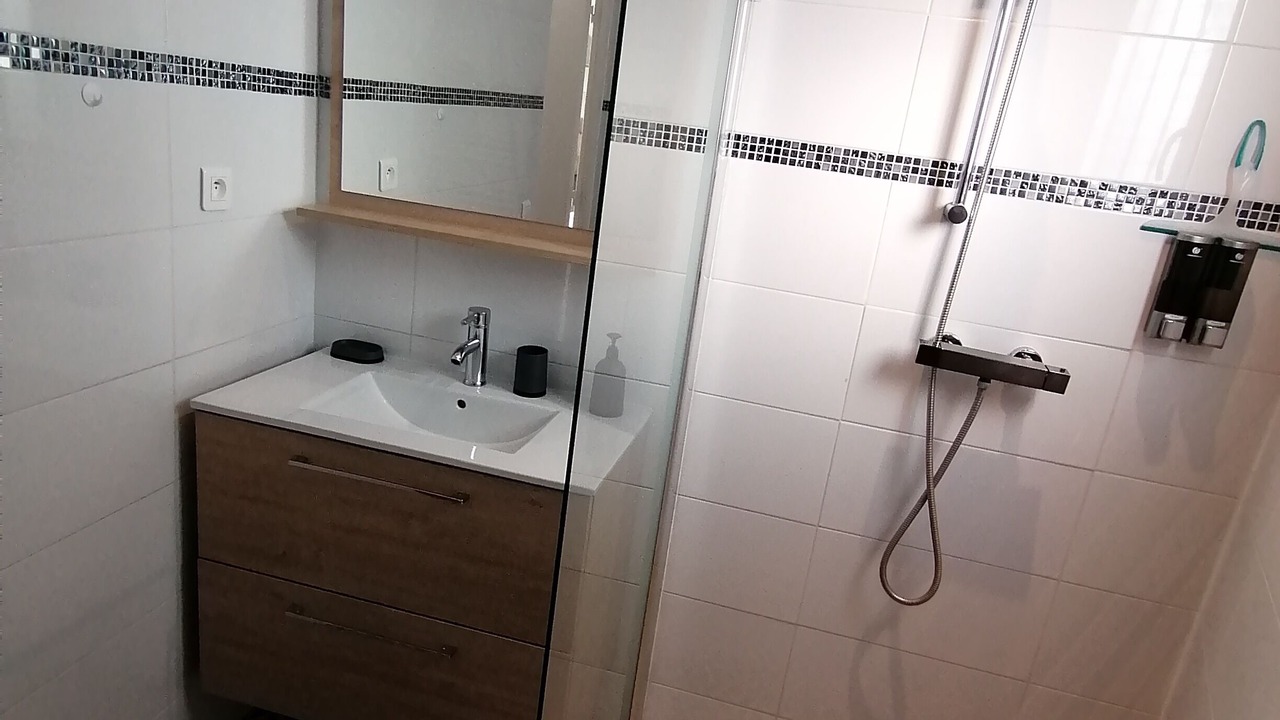 Photo of Bathroom in Antony