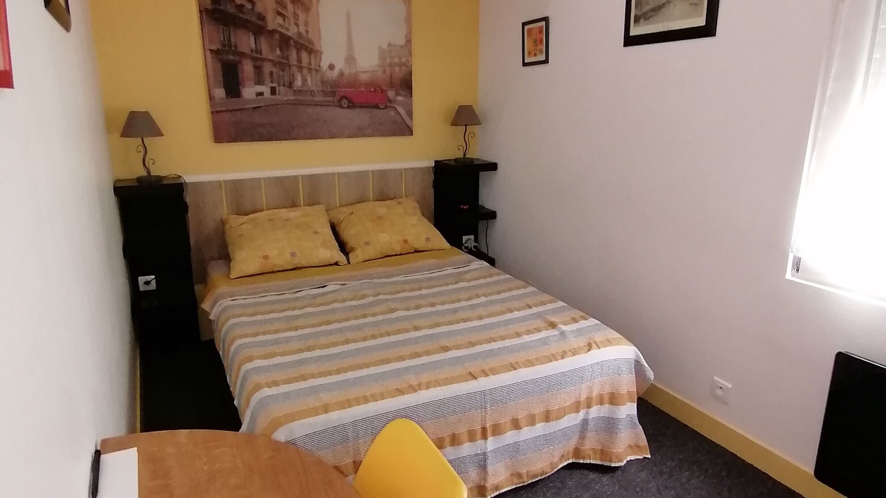 Photo of Bedroom in Antony
