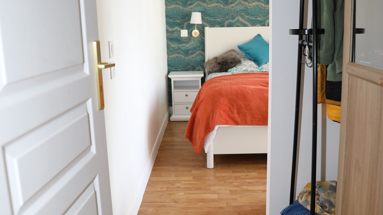 Photo of Bedroom in Le Bourget
