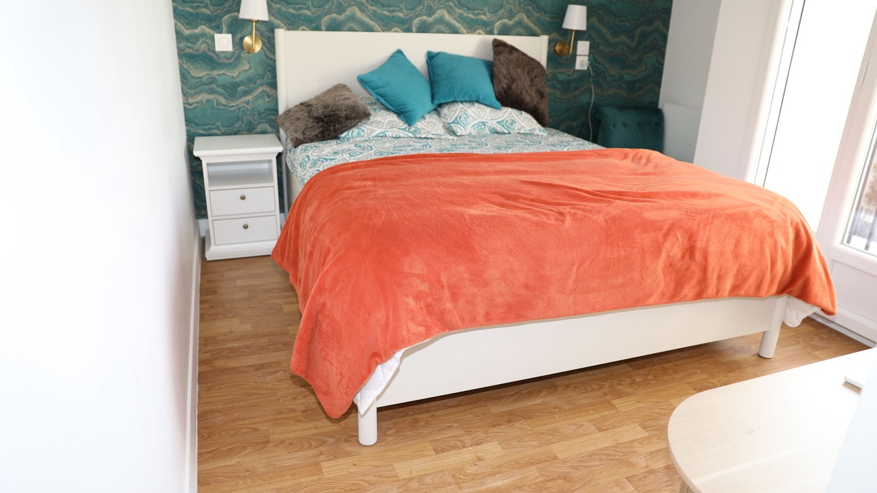 Photo of Bedroom in Le Bourget