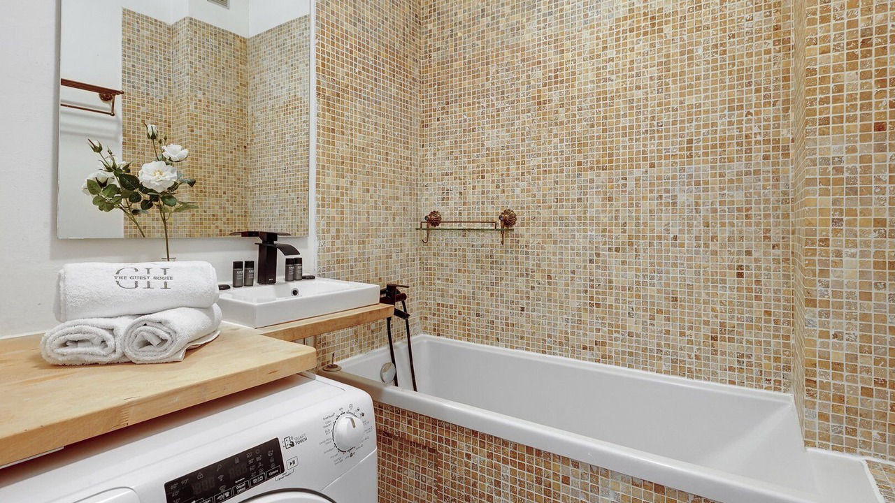 Photo of Bathroom in Saint-Vincent-de-Paul