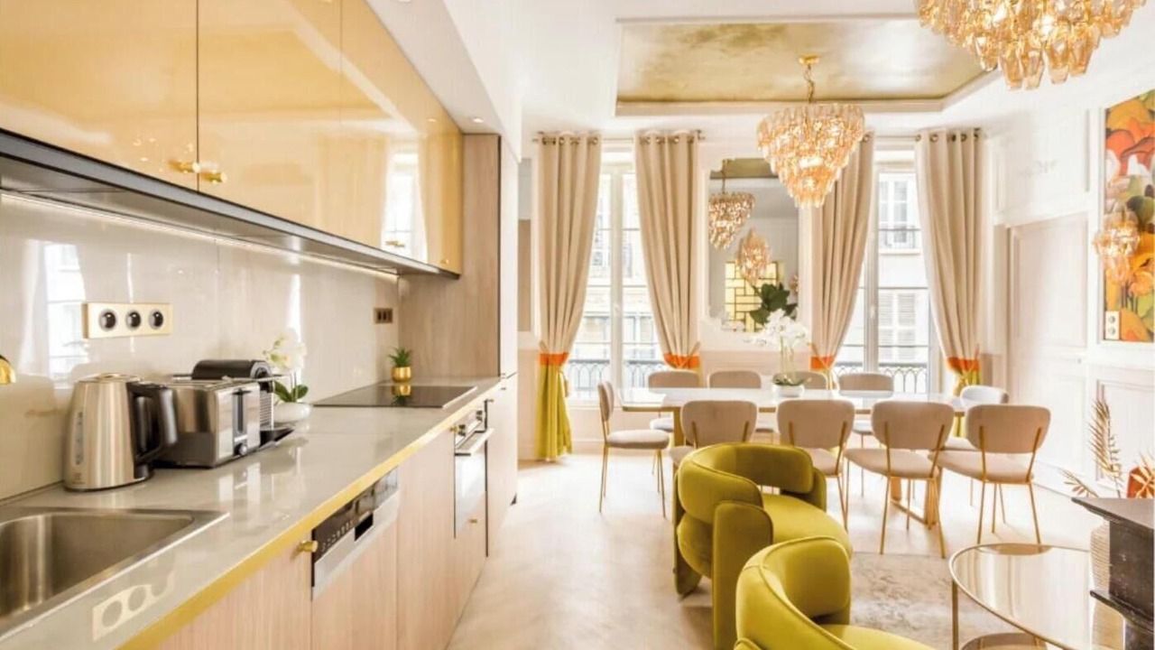 Photo of Kitchen in 8th Arrondissement
