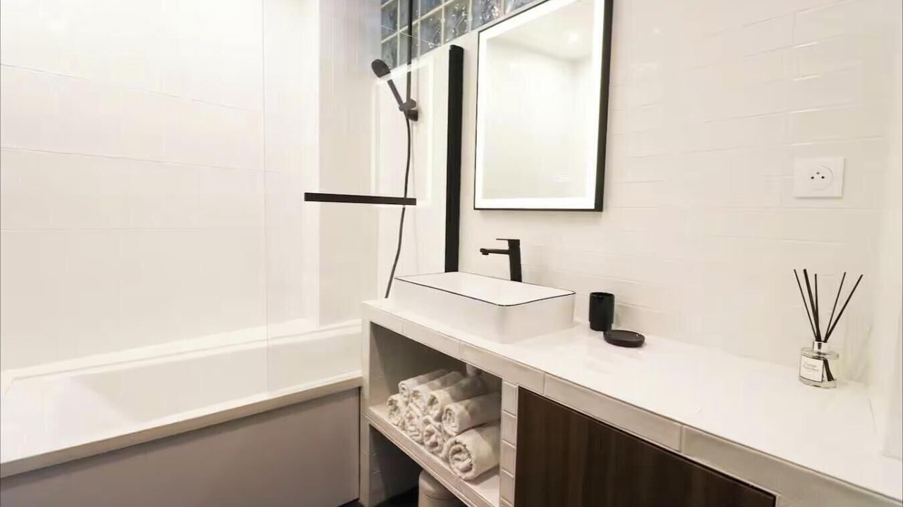 Photo of Bathroom in Marais