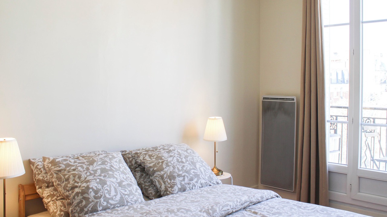 Photo of Bedroom in Saint-Ouen