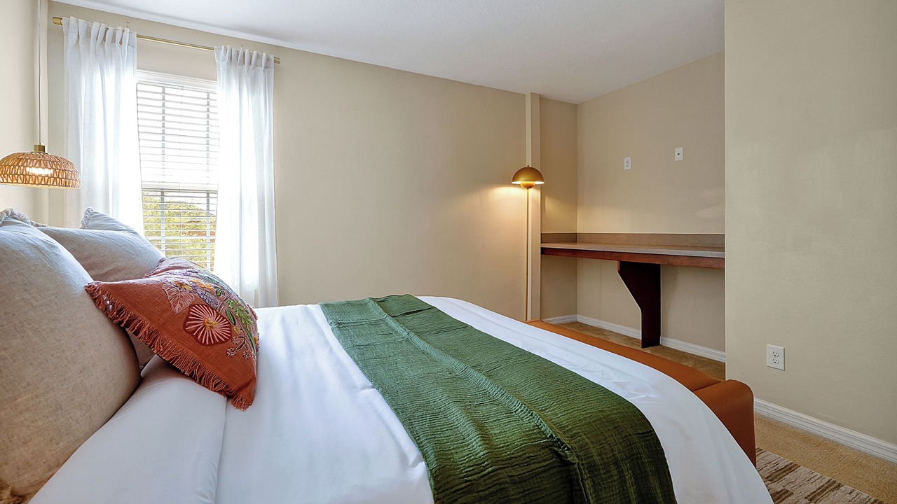 Photo of Bedroom in Veranda Palms