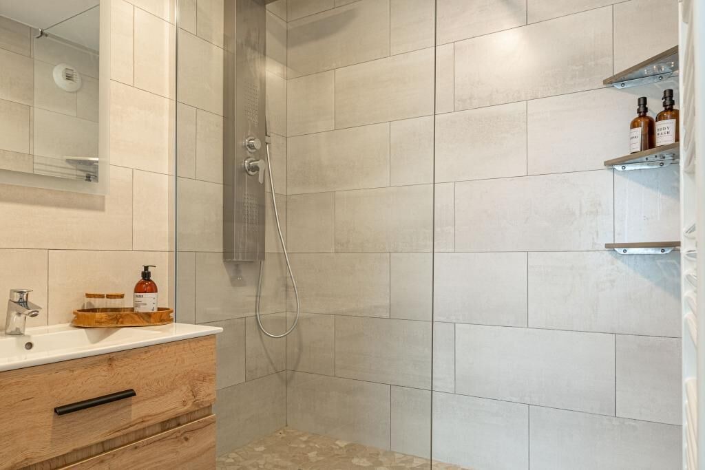 Photo of Bathroom in Montreuil