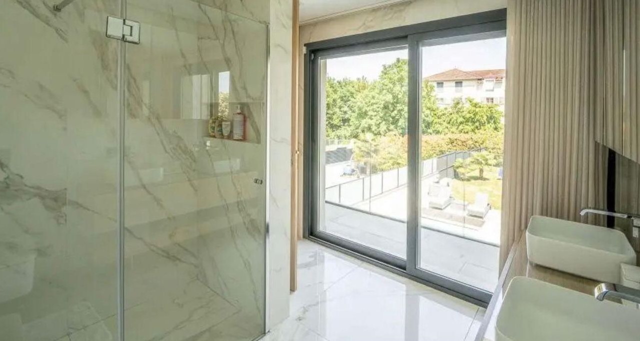 Photo of Bathroom in Thiais