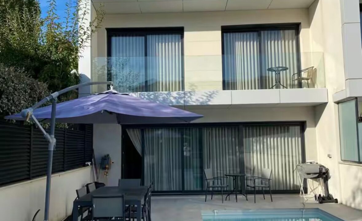 Photo of Outdoor in Thiais