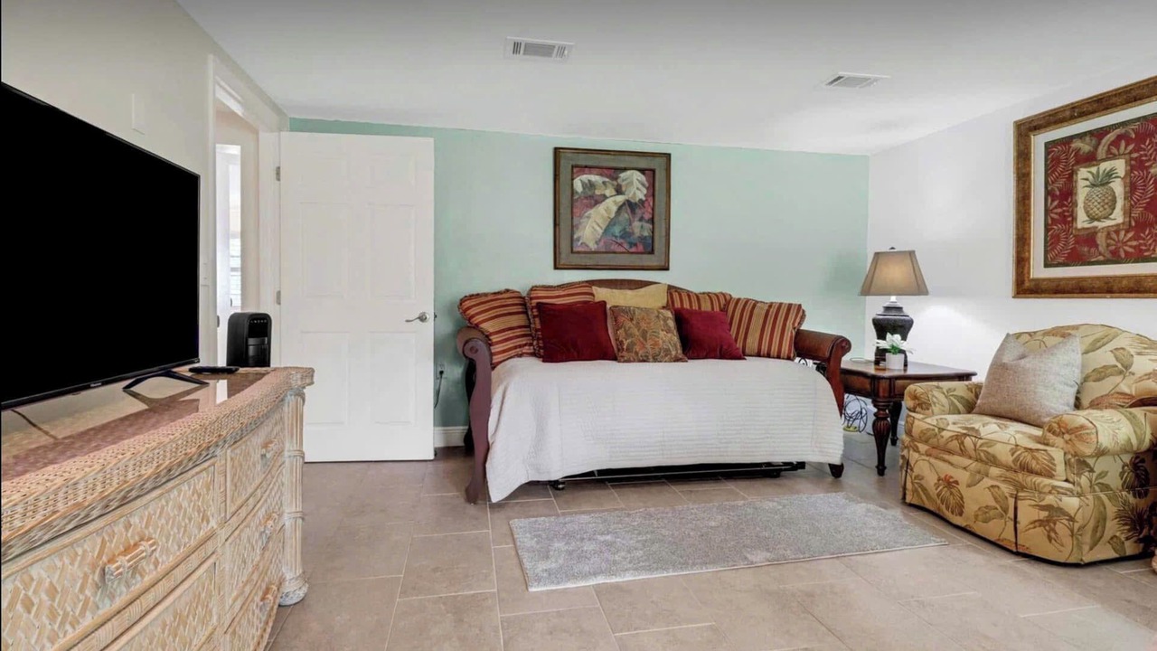 Photo of Livingroom in Emerald Pines
