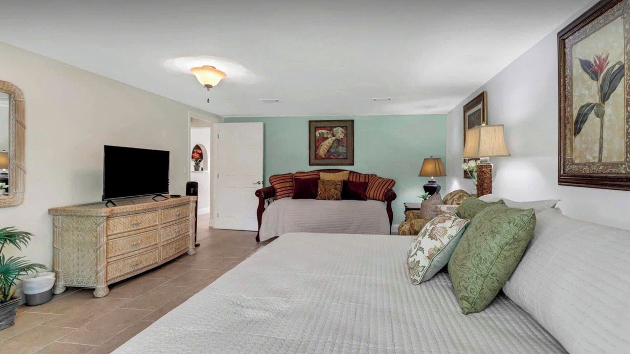 Photo of Bedroom in Emerald Pines