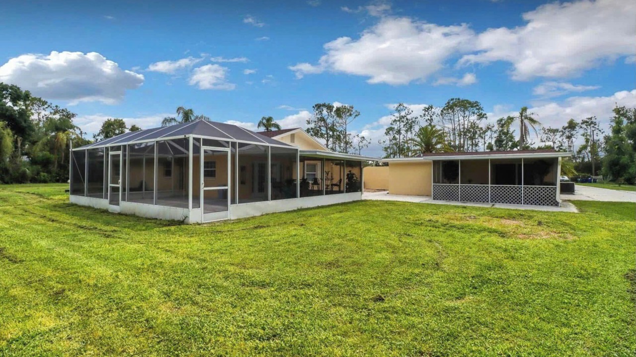 Photo of Outdoor in Emerald Pines