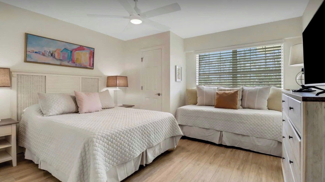 Photo of Bedroom in Emerald Pines