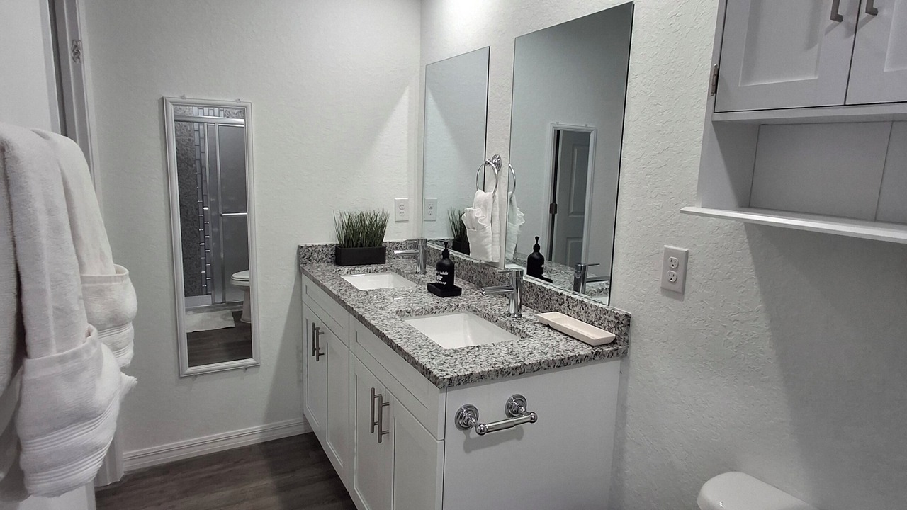 Photo of Bathroom in LaBelle